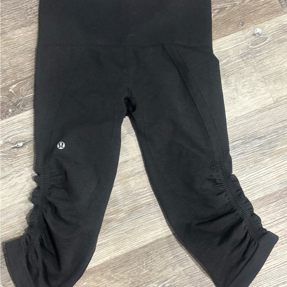 Lululemon capris